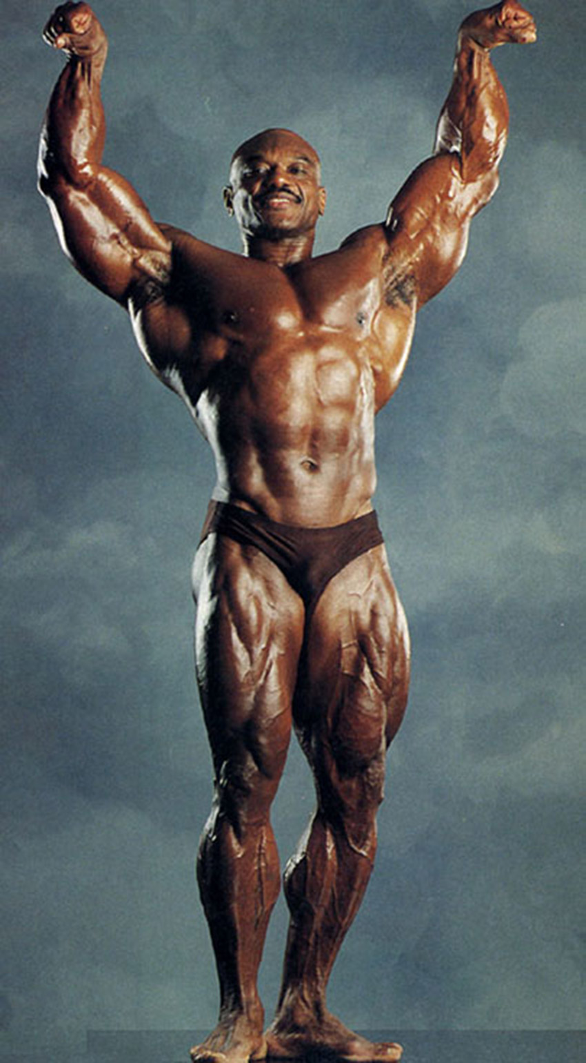 sergio-oliva-pose