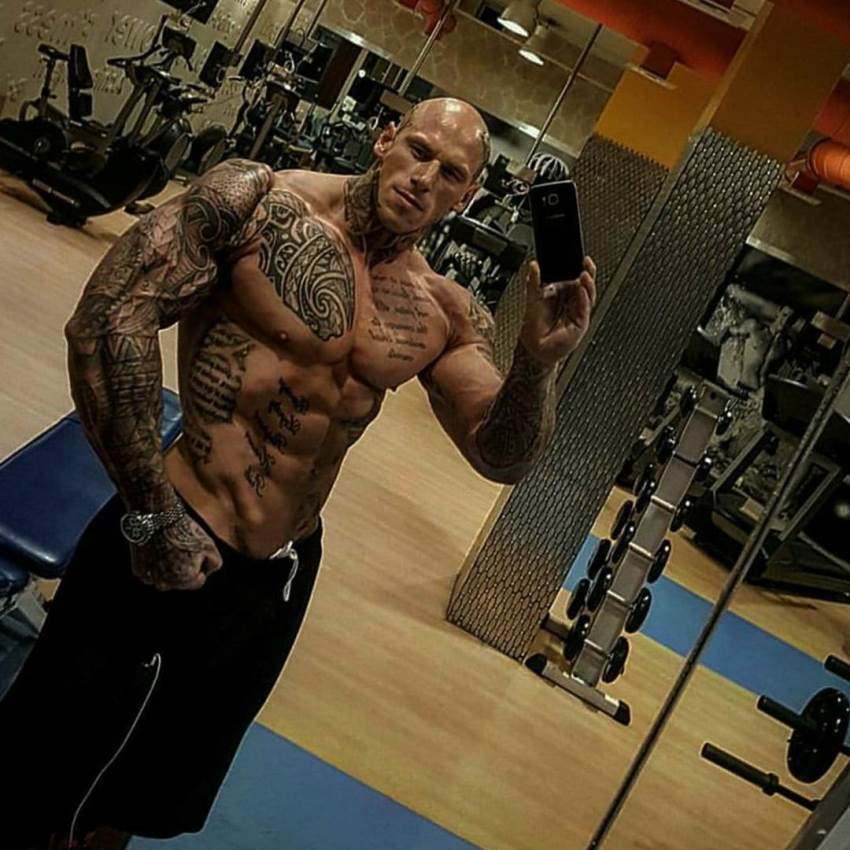 martyn ford selfie picture gym
