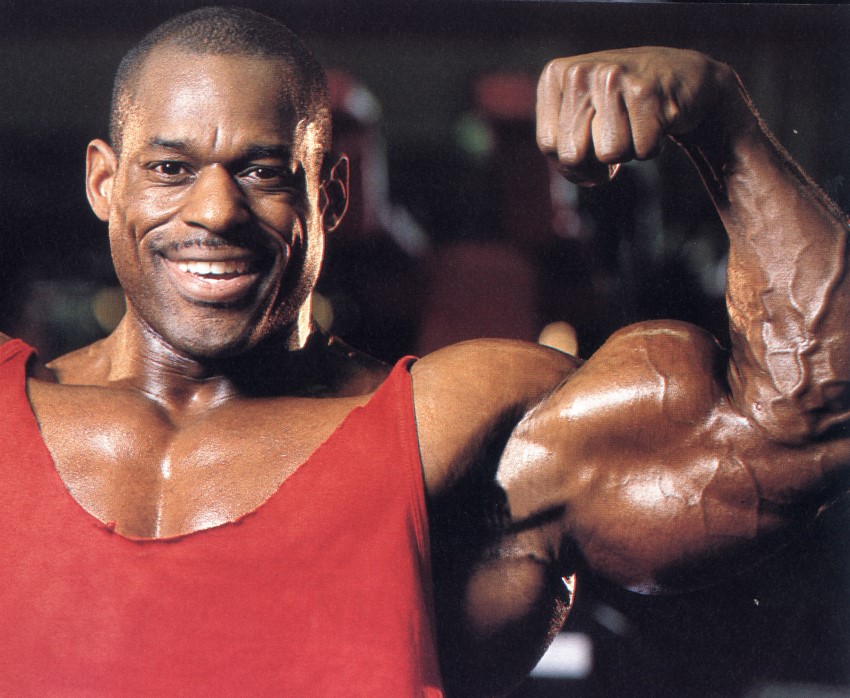 vince taylor biceps peak