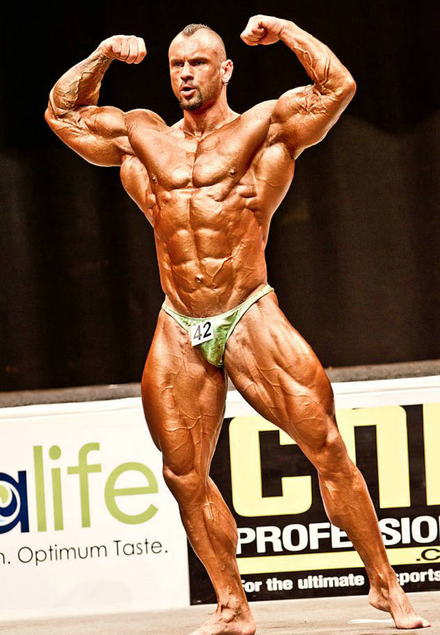 Miha Zupan posing at a competition