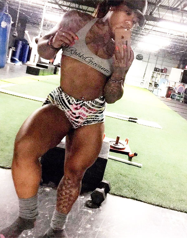 Rahki Giovanni taking a selfi in the gym looking strong and healthy 
