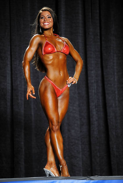 Tara LaValley competes in her first competition, showing her toned core and strong arms