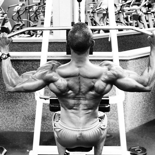 Michael Anderson performing lat pulldowns.