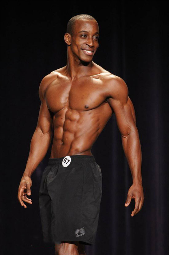 Shaka Smith on the bodybuilding stage.