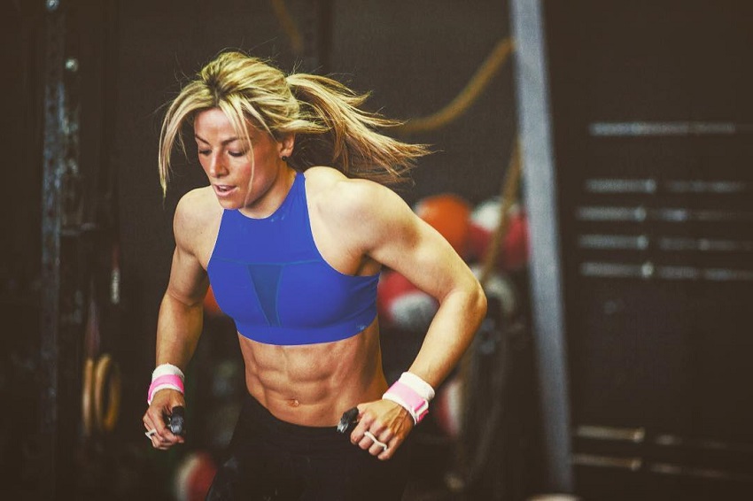 Tiffany Szemplinski training for CrossFit looking fit and lean