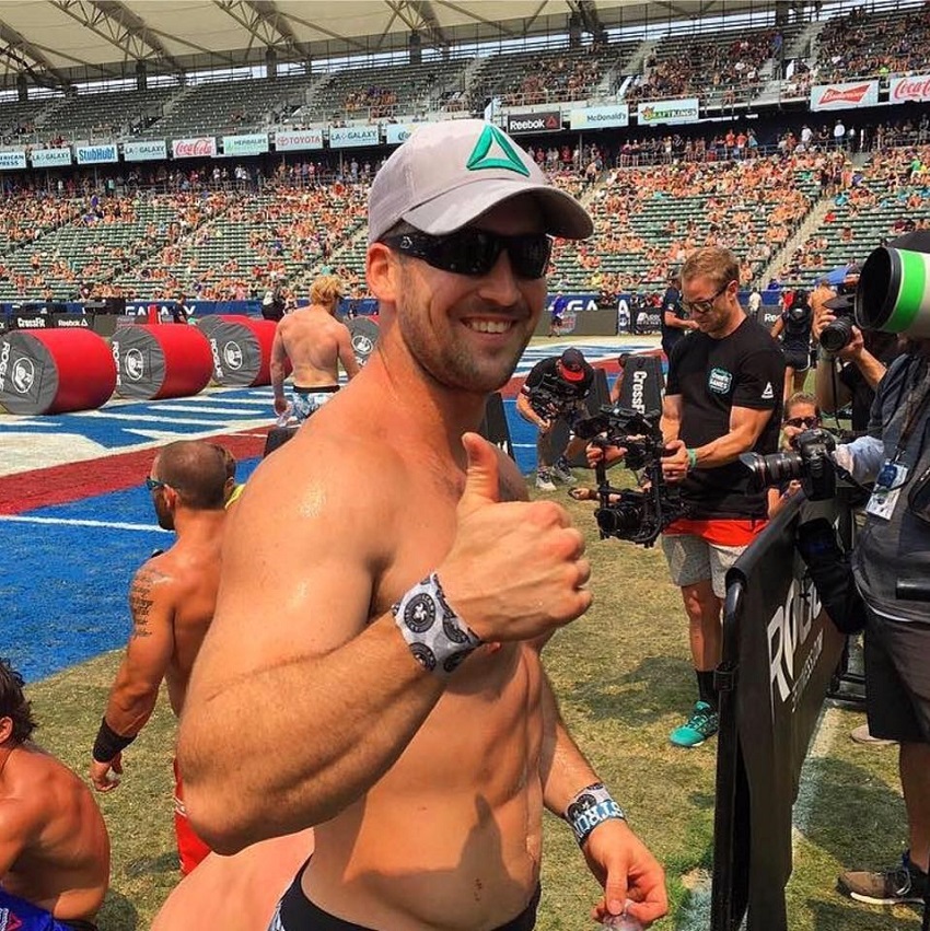 Ben Smith showing thumbs up for the picture during a CrossFit event