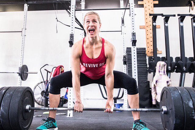 Rebecca Voigt Miller doing heavy deadlifts