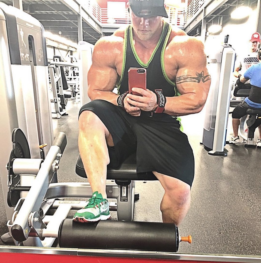 Brandon Beckrich taking a swole selfie in the gym