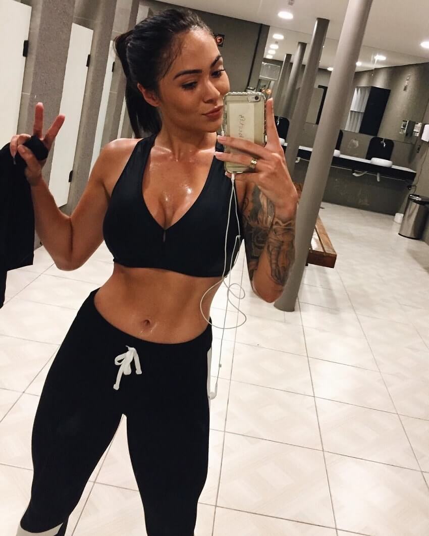 Paola Matoso taking a sweaty after-workout selfie