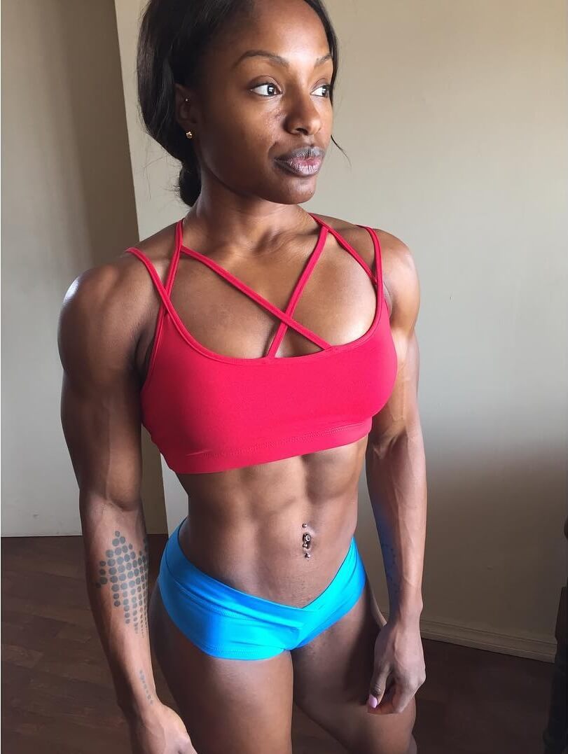 Cydney Gillon showcasing her toned and lean body for the photo