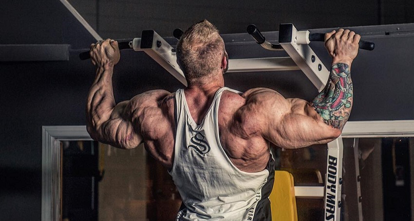 Iain Valliere training his back