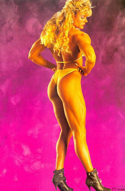 Sandy Riddell showing off her incredible physique from the back