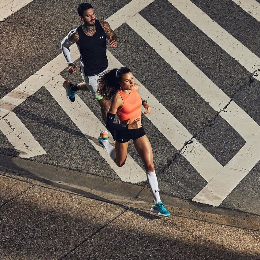 Imke Salander running in a marathon.